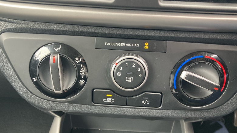 Hyundai i10 1.0 MPi Premium 5dr Petrol Hatchback